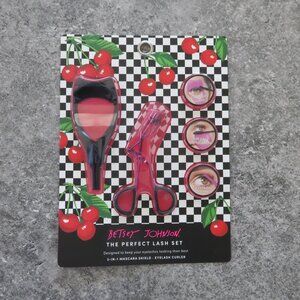 (#108) Betsey Johnson 2 Piece Perfect Lash Set 3-in-1